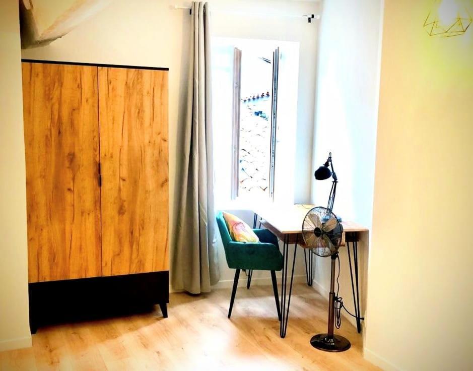 Une Maison Design Dans Le Centre Ville Foix Kültér fotó